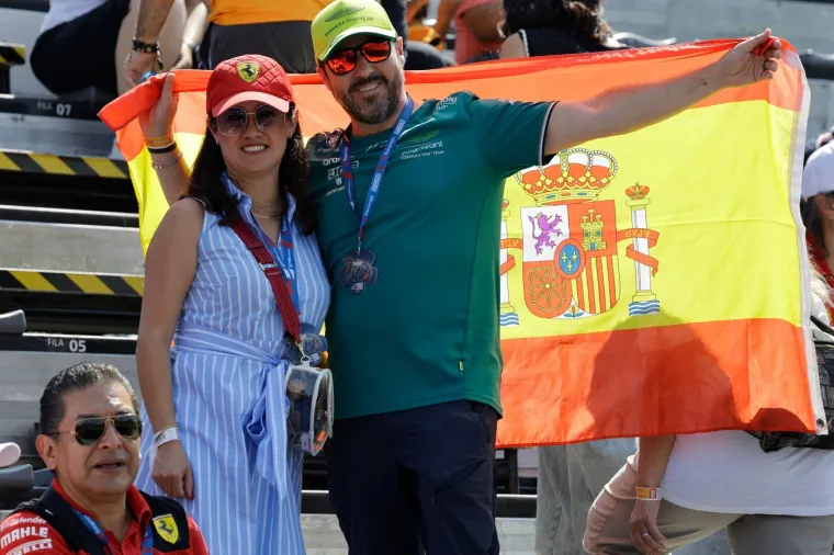 Kamere na utrci Formule 1 snimile zanosnu kraljicu hejta: 'Nitko ju ne voli'