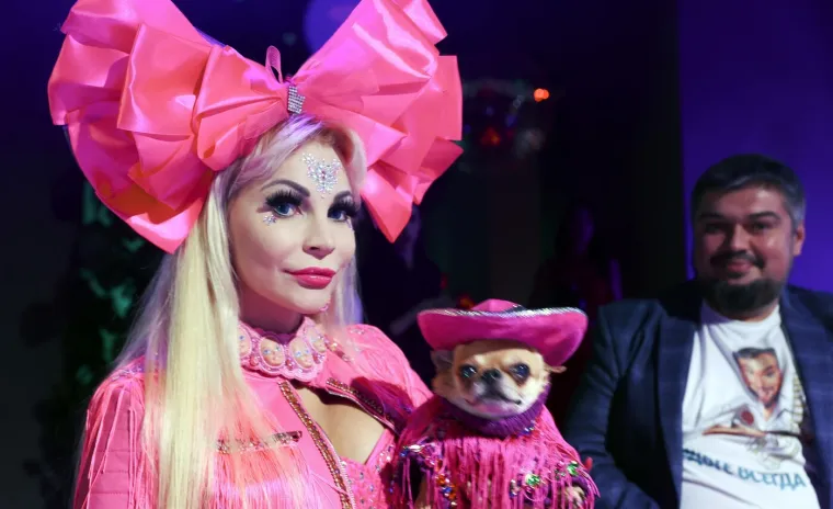 Kao da nije stvarna: Nazivaju je 'ruskom Barbie', a na zahvate je potrošila preko 140 000 eura