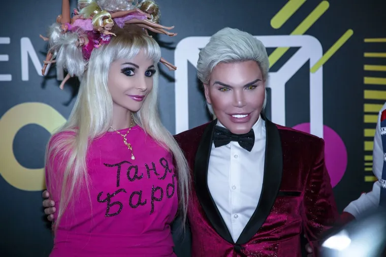 Kao da nije stvarna: Nazivaju je 'ruskom Barbie', a na zahvate je potro&scaron;ila preko 140 000 eura