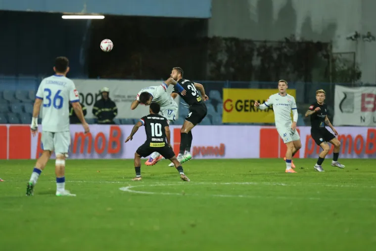 Vinkovačke jeseni za Dinamo bez pjesme i bez bodova: Ne pamtimo kad je klupa Plavih bila ovakva