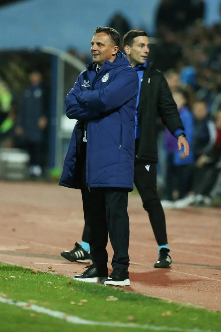 Vinkovačke jeseni za Dinamo bez pjesme i bez bodova: Ne pamtimo kad je klupa Plavih bila ovakva