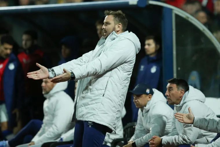 Vinkovačke jeseni za Dinamo bez pjesme i bez bodova: Ne pamtimo kad je klupa Plavih bila ovakva