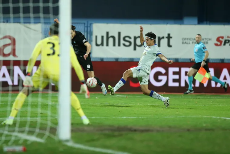 Vinkovačke jeseni za Dinamo bez pjesme i bez bodova: Ne pamtimo kad je klupa Plavih bila ovakva