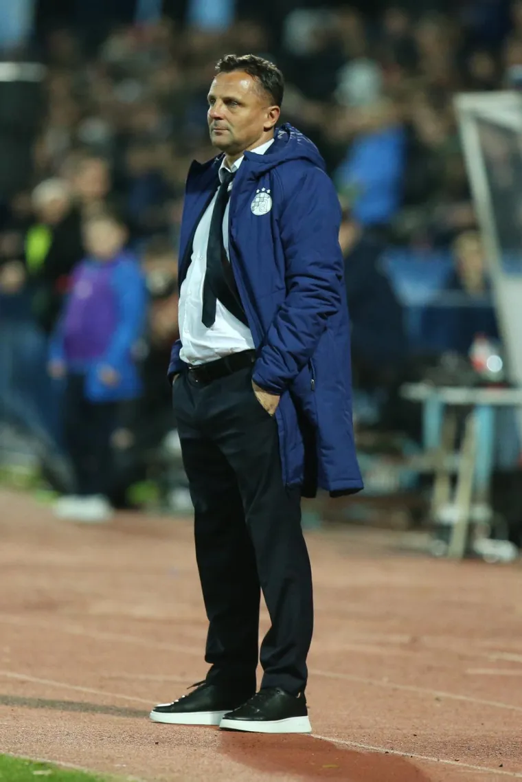 Vinkovačke jeseni za Dinamo bez pjesme i bez bodova: Ne pamtimo kad je klupa Plavih bila ovakva