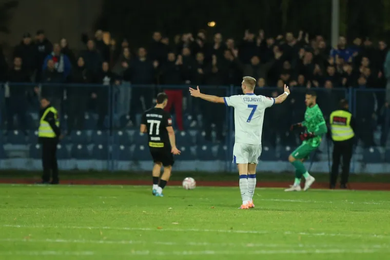 Vinkovačke jeseni za Dinamo bez pjesme i bez bodova: Ne pamtimo kad je klupa Plavih bila ovakva