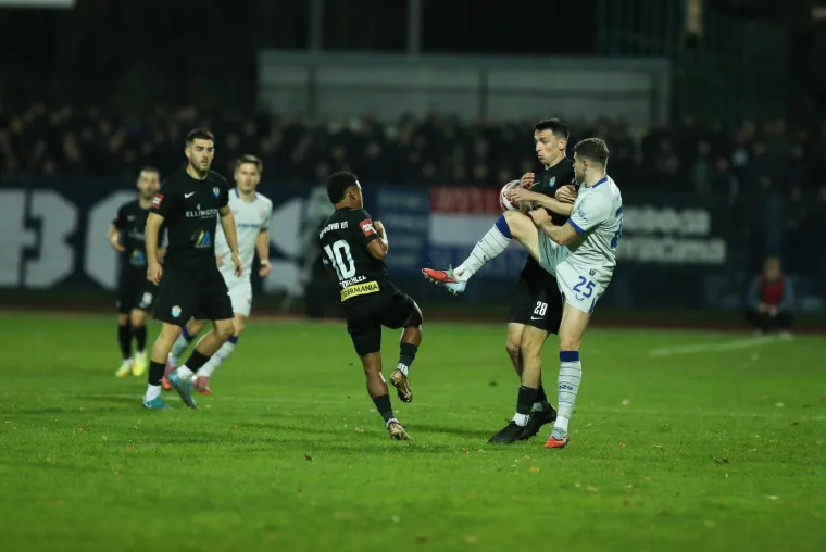 Vinkovačke jeseni za Dinamo bez pjesme i bez bodova: Ne pamtimo kad je klupa Plavih bila ovakva