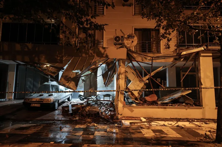 Sablasni prizori razaranja obilaze svijet: Ljudi u strahu, cijeli grad u ruševinama