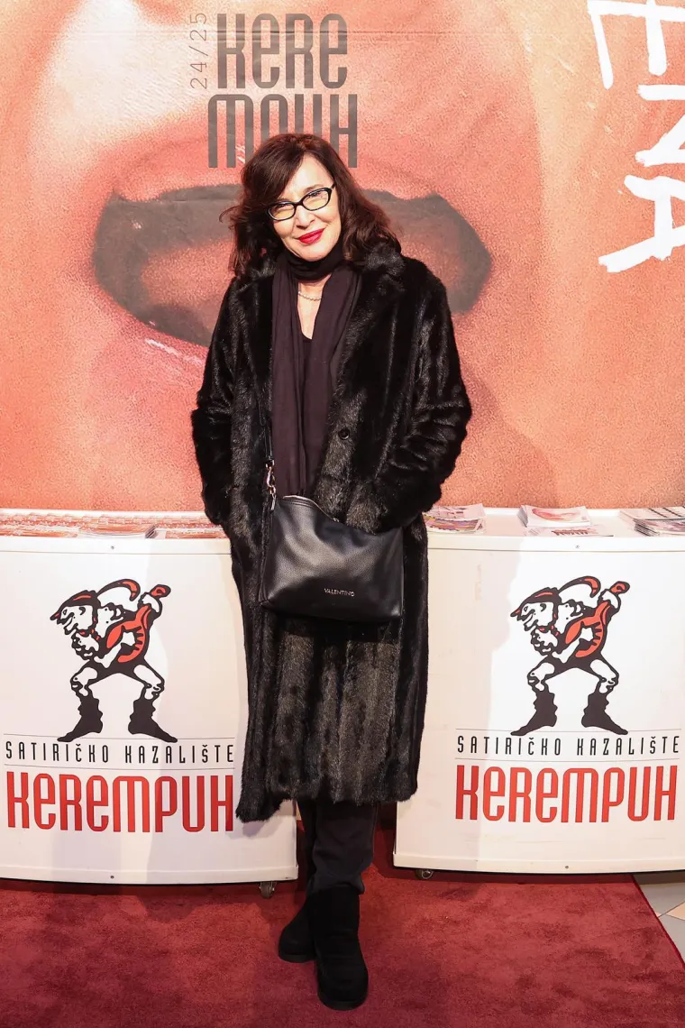 Ljubi 18 godina mlađeg bubnjara, a brak za nju nije opcija: Ova glumica zna što želi