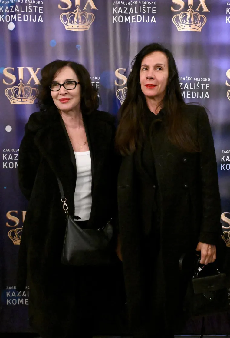 Ljubi 18 godina mlađeg bubnjara, a brak za nju nije opcija: Ova glumica zna što želi