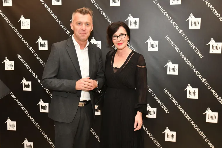 Ljubi 18 godina mlađeg bubnjara, a brak za nju nije opcija: Ova glumica zna &scaron;to želi