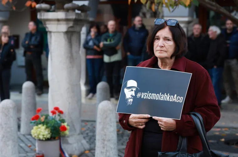 Slovenija na nogama! Prepune ulice Novog Mesta zbog smrti Ale&scaron;a &Scaron;utara, pogledajte prizore