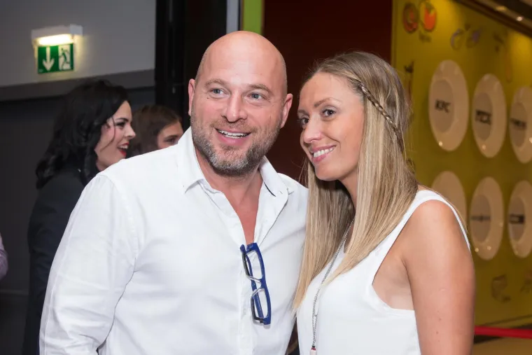 Znate li kako izgleda 11 godina mlađa supruga Renea Bitorajca? 'Ovo je prava ljepotica...'