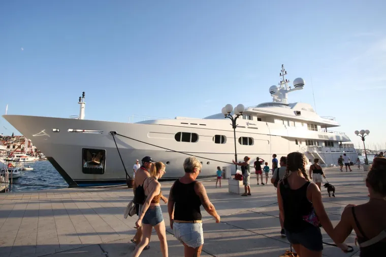 Bernie Ecclestone se rije&scaron;io jahte u Hrvatskoj: Pogledajte kako izgleda milijunska grdosija