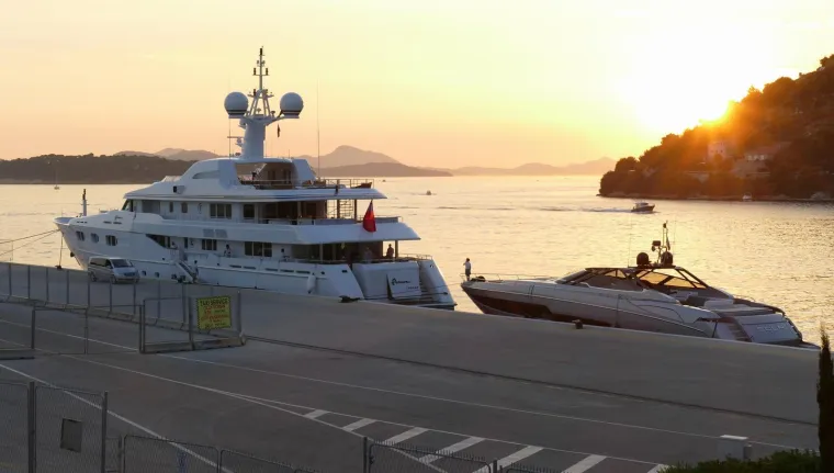 Bernie Ecclestone se rije&scaron;io jahte u Hrvatskoj: Pogledajte kako izgleda milijunska grdosija