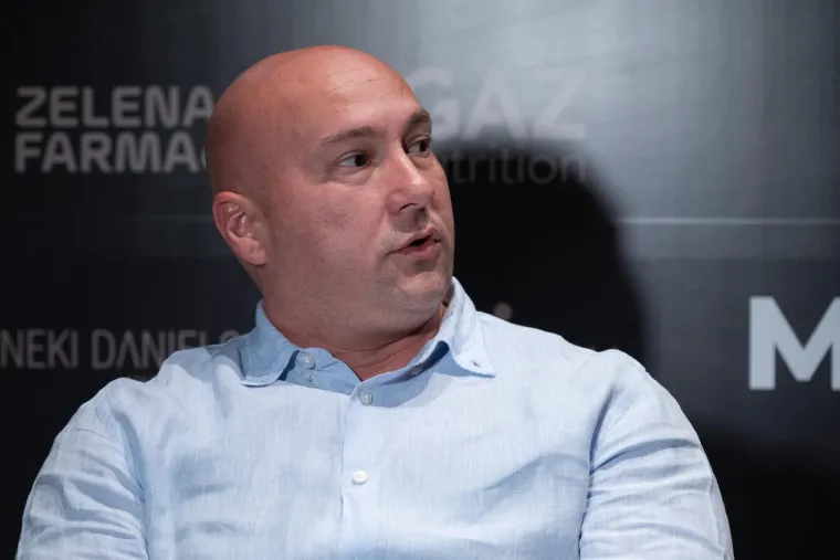 Hrvatski nokauter održao pressicu na kojoj su svi gledali detalj na desnoj šaci