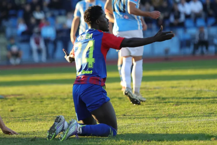 Rat na terenu i na trbinima! Ultrasi nadglasali Torcidu i poslali poruku koja je razgalila Hrvate