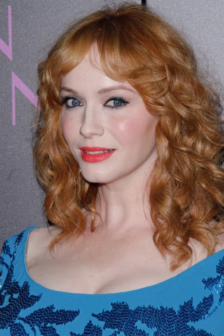 Nazivaju je najseksi crvenokosom Hollywooda: Bujne obline zvijezde 'Mad Mena' i dalje su hit tema