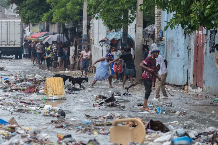 Razorna Melissa poharala Karibe: Iza sebe ostavila poplave, štetu i najmanje 25 žrtava
