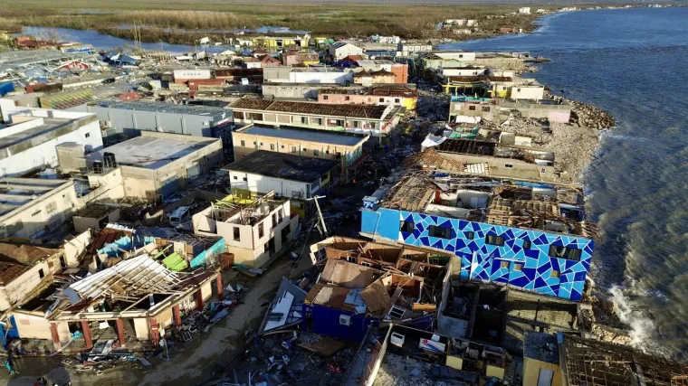 Razorna Melissa poharala Karibe: Iza sebe ostavila poplave, &scaron;tetu i najmanje 25 žrtava