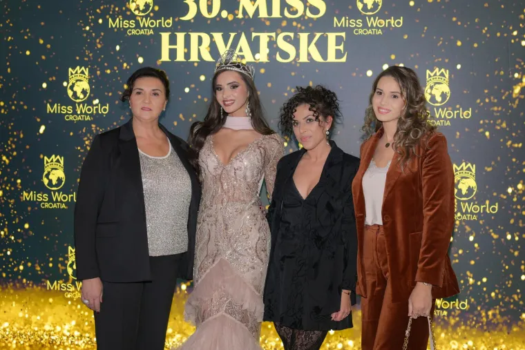 Koliko bivših misica na jednom mjestu: Evo tko se sve pojavio na izboru za Miss Hrvatske