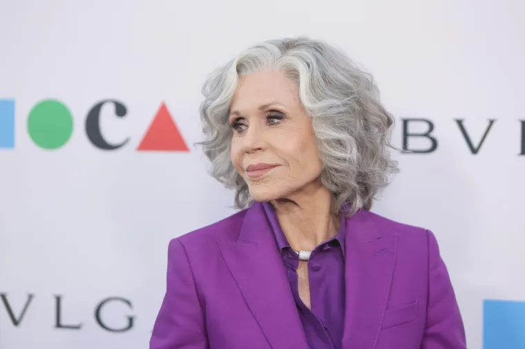 Je li ovo najljep&scaron;a baka na svijetu? Vjerovali ili ne, Jane Fonda ima 87 godina