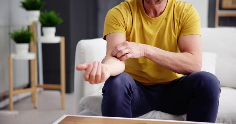 Ove simptome nikada ne smijete ignorirati: Liječnici upozorili na što trebate paziti