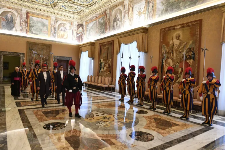 Hoćemo li uskoro gledati ovakav susret i u Hrvatskoj? Pogledajte kako je papa primio Milanovića