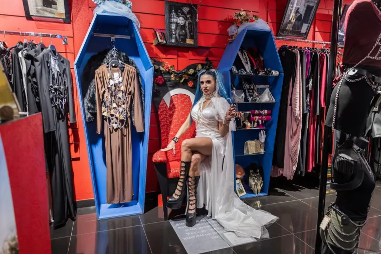 Noć vje&scaron;tica u Splitu: Vampirica Olja Einfalt otvorila muzej pun mistike, humora i adrenalina