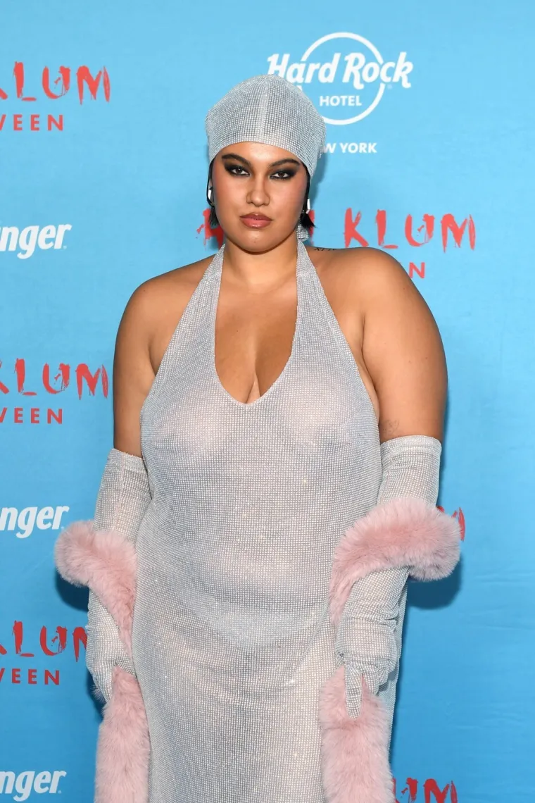 Zečice, dekoltei, perje, lateks... Ovo su najluđi trenuci sa zabave Heidi Klum