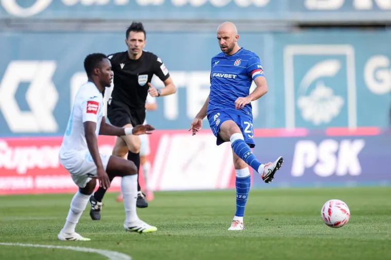 Pogledajte kaos! Kapetan Dinama dijelio šamare, a nije dobio crveni: Pala su dva igrača Rijeke