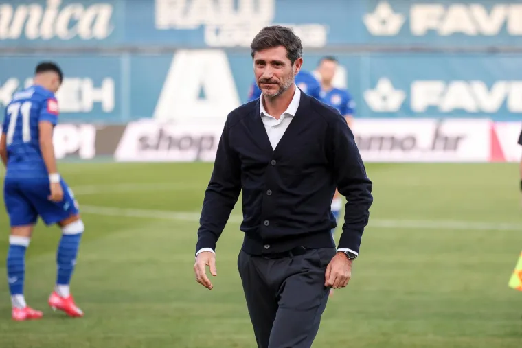 Pogledajte kaos! Kapetan Dinama dijelio šamare, a nije dobio crveni: Pala su dva igrača Rijeke