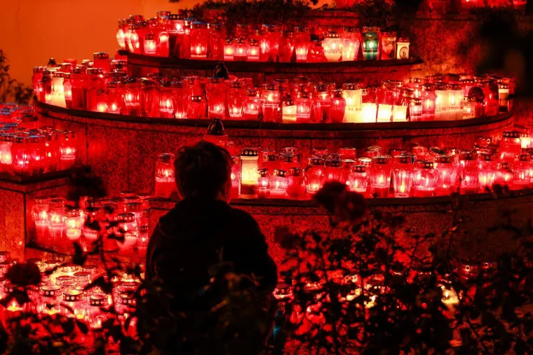 Dirljivi prizori s groblja diljem Hrvatske i tisuće plamenova za one koji žive u srcima