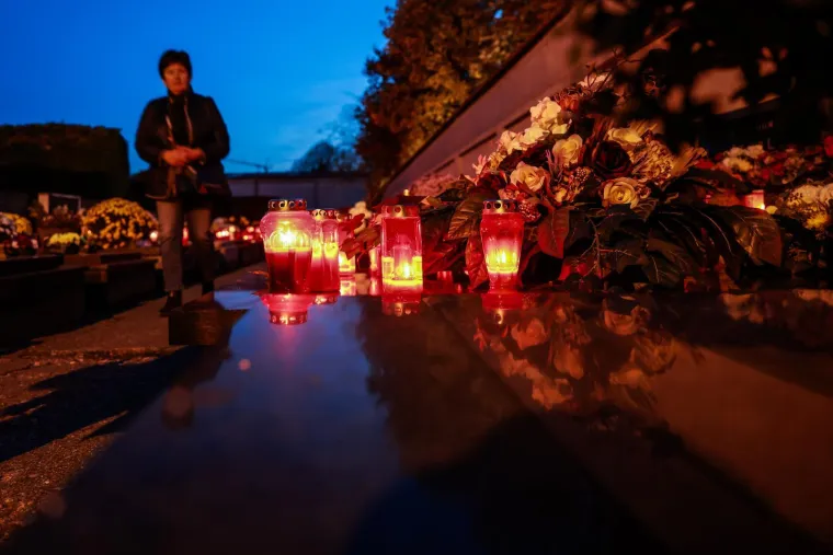 Dirljivi prizori s groblja diljem Hrvatske i tisuće plamenova za one koji žive u srcima