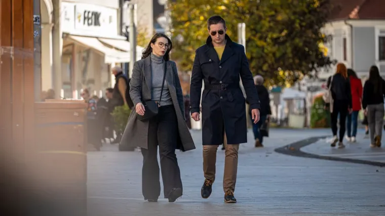 Svi su gledali u nju: Dama u narančastom zasjala na čakovečkoj &scaron;pici