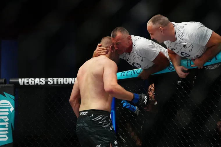 Ovo još nije viđeno: Borilački svijet bruji o tome što se dogodilo u Delijinom UFC meču