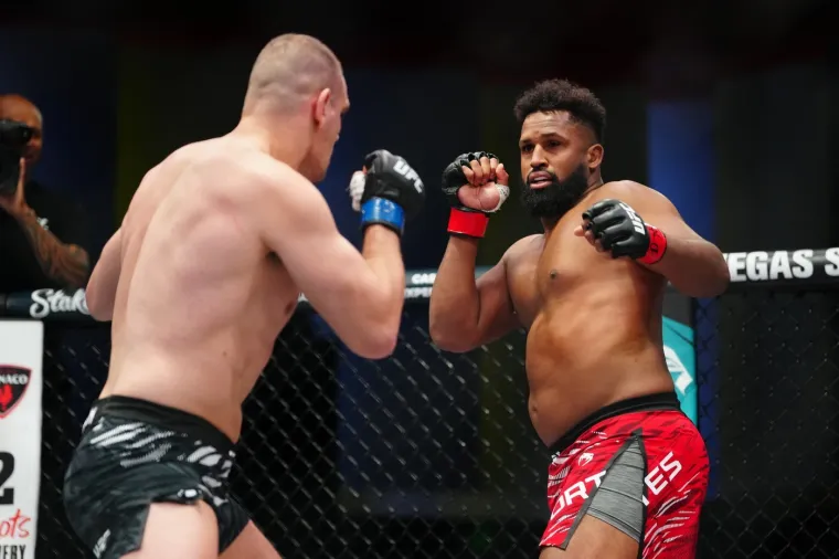 Ovo još nije viđeno: Borilački svijet bruji o tome što se dogodilo u Delijinom UFC meču