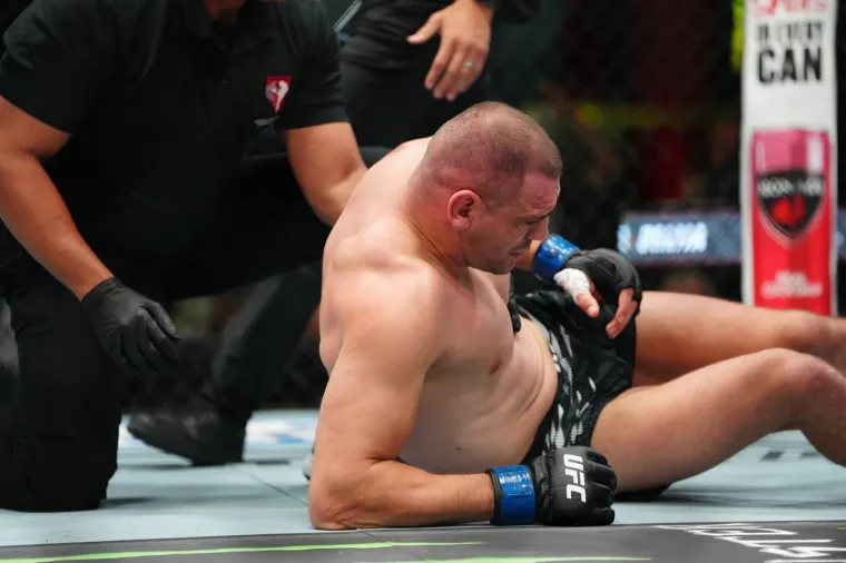 Ovo još nije viđeno: Borilački svijet bruji o tome što se dogodilo u Delijinom UFC meču