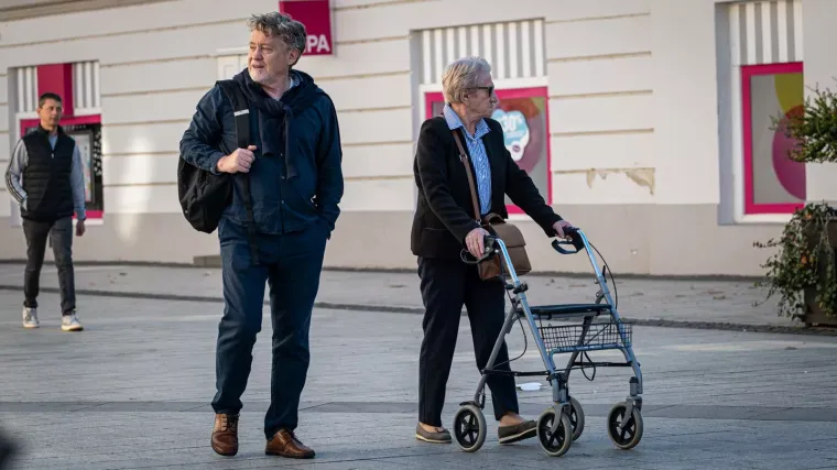 Svi su gledali u nju: Dama u narančastom zasjala na čakovečkoj špici
