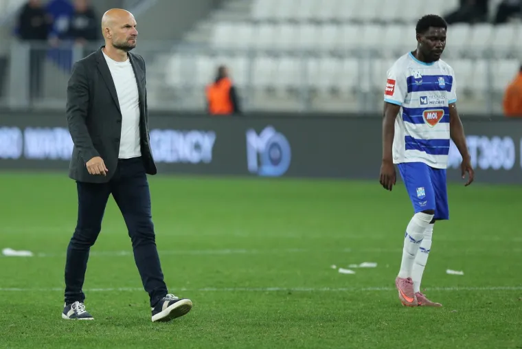 Sopićev show u Osijeku: Kohorta s porukom za pamćenje, pažnju ukrale dvije zanosne dame