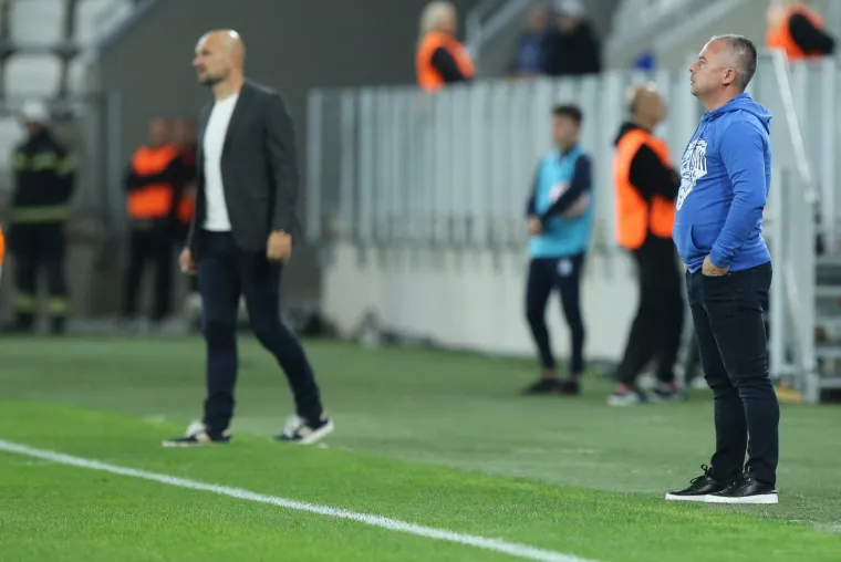 Sopićev show u Osijeku: Kohorta s porukom za pamćenje, pažnju ukrale dvije zanosne dame