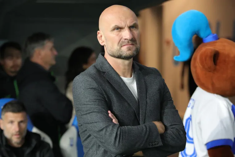 Sopićev show u Osijeku: Kohorta s porukom za pamćenje, pažnju ukrale dvije zanosne dame