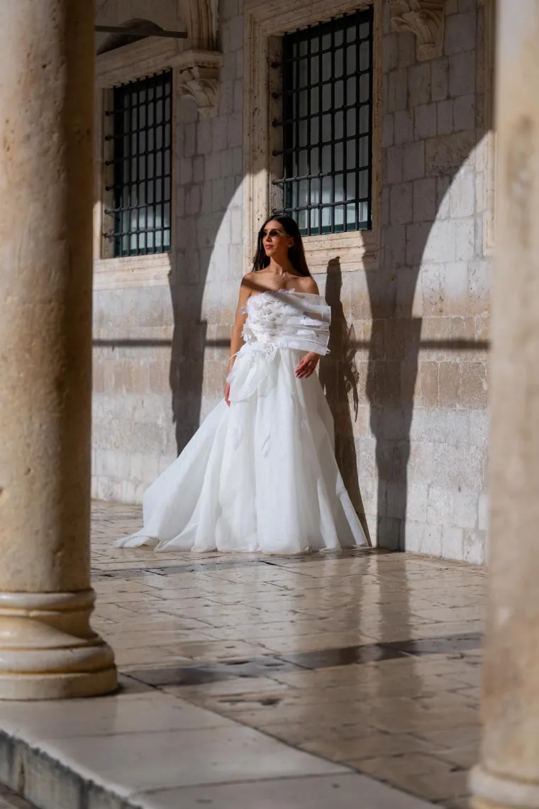 Svoju ljubav okrunili brakom u Dubrovniku: S ovih golupčića mnogi nisu skidali pogled