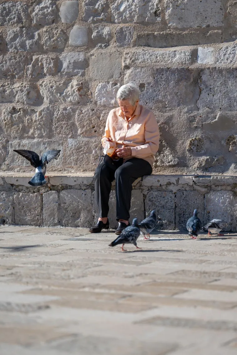 Svoju ljubav okrunili brakom u Dubrovniku: S ovih golupčića mnogi nisu skidali pogled