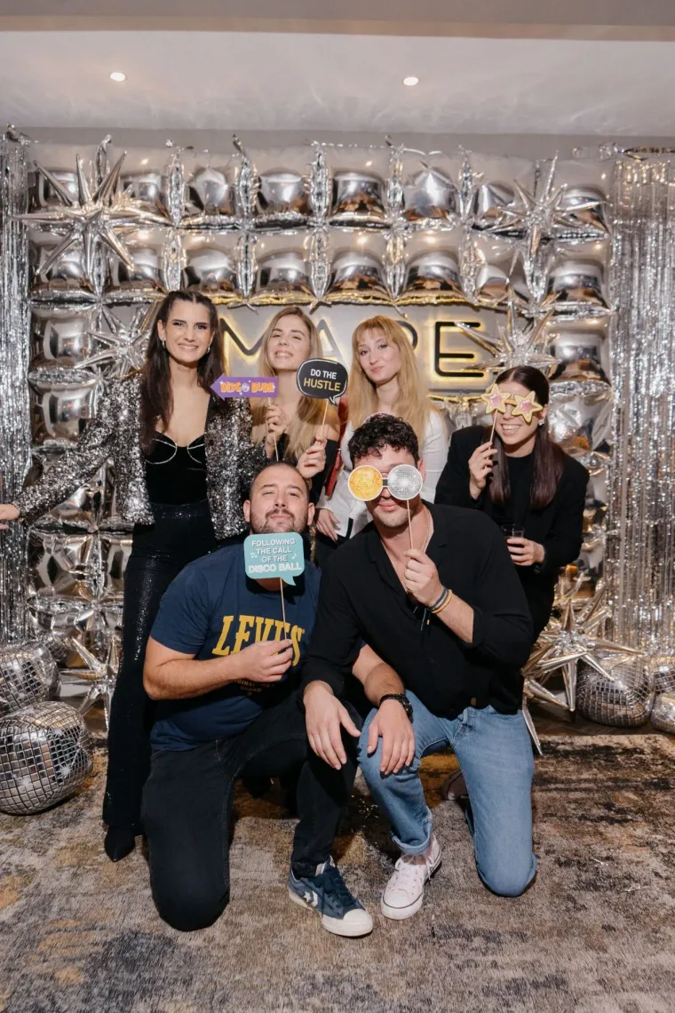 Pogledajte kako se tulumarilo u Zadru: &Scaron;armantnu plavokosu damu te&scaron;ko je bilo ne zamijetiti