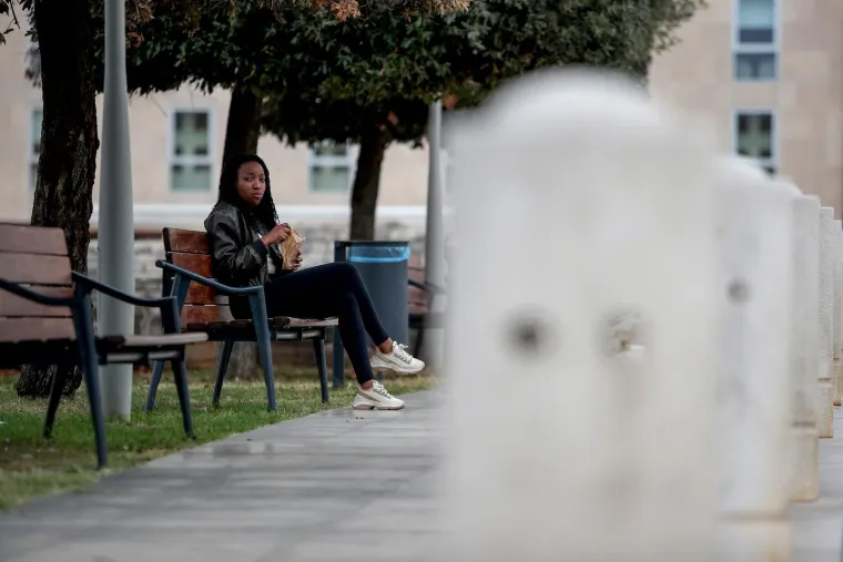 Unatoč oblacima, Zadrani su dan proveli vani: Pažnju ukrao strani par u romantičnoj &scaron;etnji