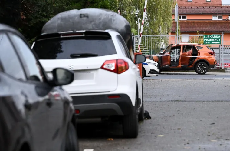 Buktinja u Zagrebu: Planula dva auta gotovo jedan do drugoga, požar je podmetnut?