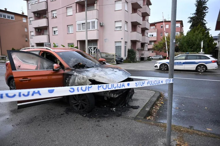 Buktinja u Zagrebu: Planula dva auta gotovo jedan do drugoga, požar je podmetnut?