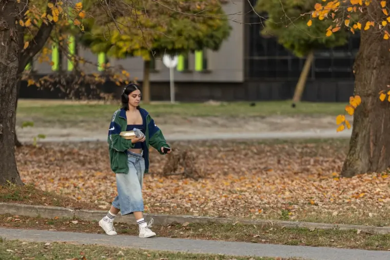 Svi su se okretali za ovom ljepoticom: Zgodna dama očarala Osječane