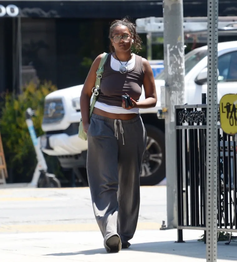 Sasha Obama kakvu niste vidjeli: Mlađu kći Baracka Obame danas bi rijetki prepoznali na ulici