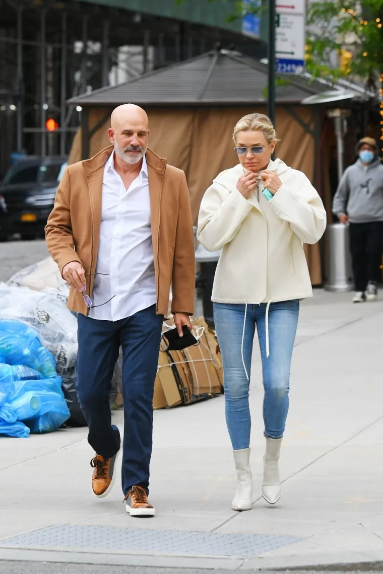 Zarađuje milijune, obožava estetske zahvate, a zovu je 'majkom iz pakla': Ovo je Yolanda Hadid